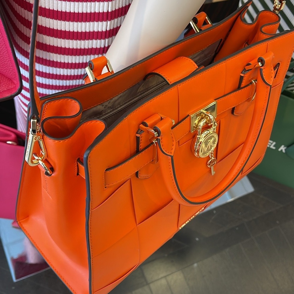 MICHAEL KORS HAMILTON MEDIUM SATCHEL 
 COLOR: POPPY 
NWT - Picture 4 of 16